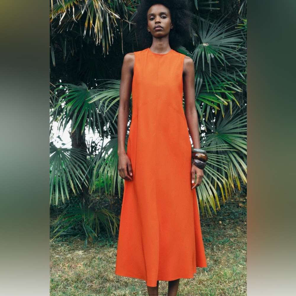 Elegant Orange Sleeveless Dress